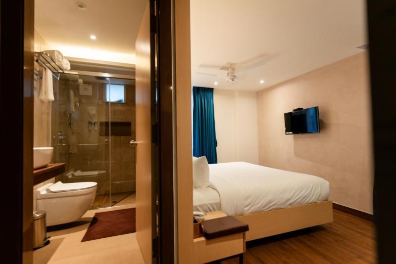 Hotel Ocean Blue Visakhapatnam Exterior foto